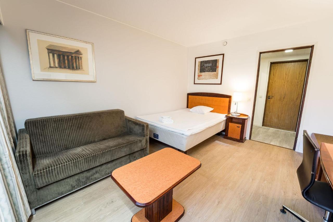 Budget Hotel Raahe Εξωτερικό φωτογραφία